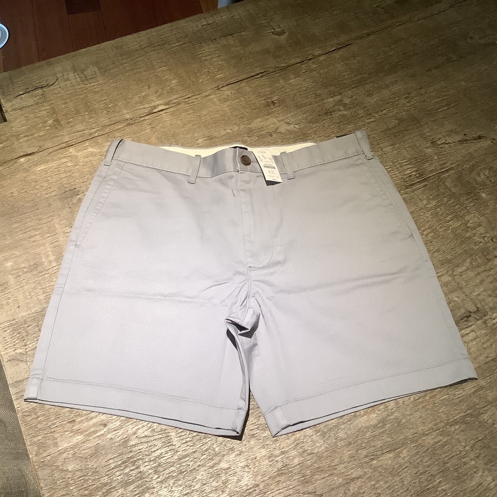 J Crew 7" Flex Chino, Size 34